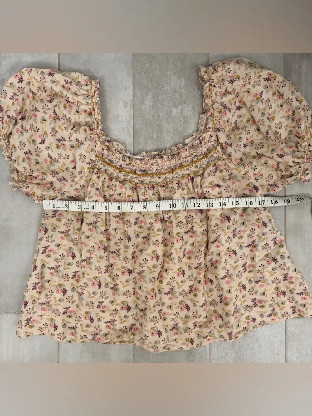 Doen Cream Floral Smocked Square-Neck Blouse